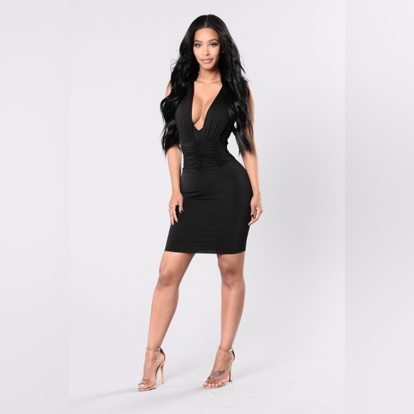 Fashion Nova Black Sexy Deep Neck Ruched Bodycone Dress Size S - Picture 1 of 16